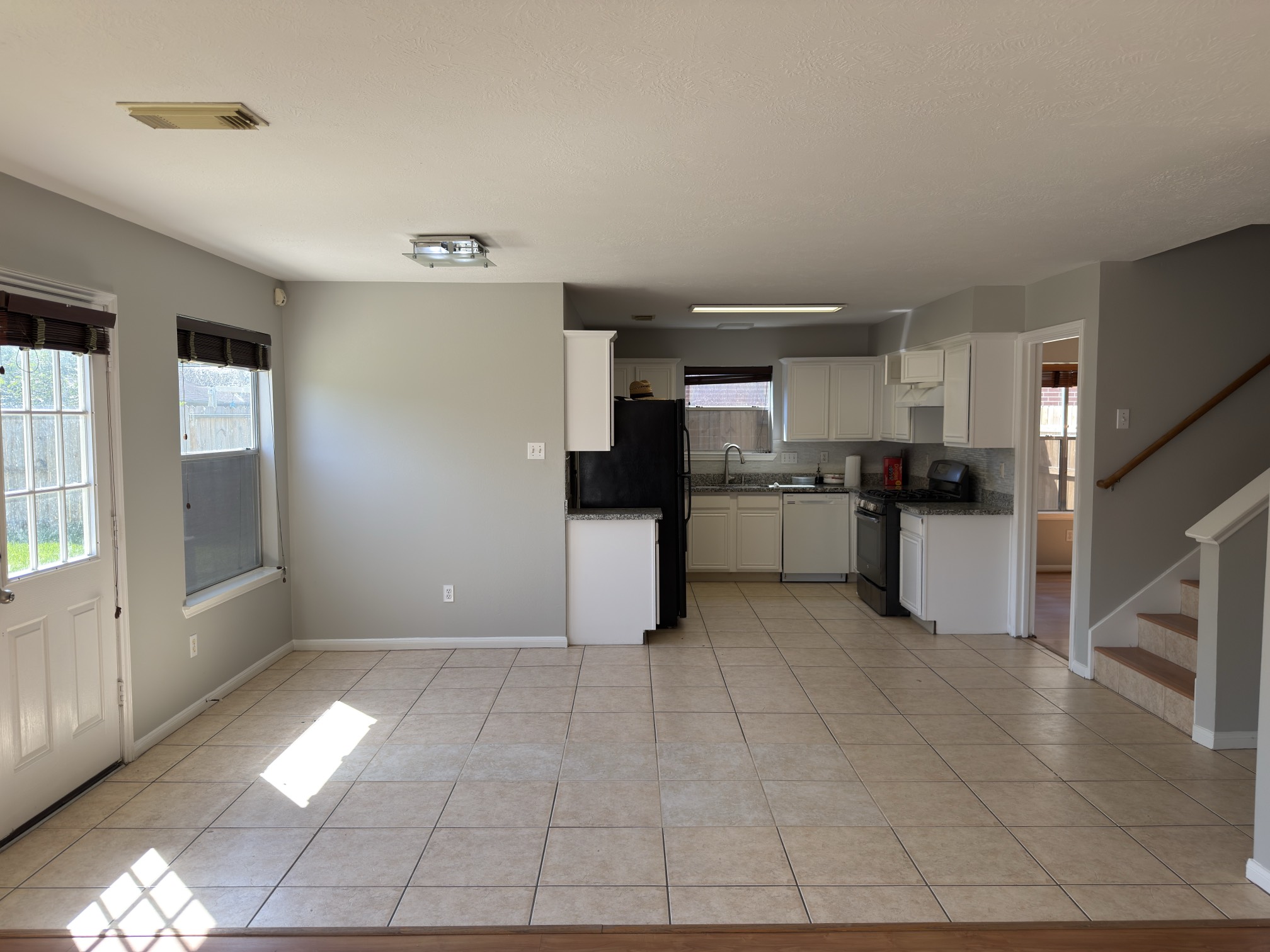 14431 Andrea Way Ln Property Photo 6