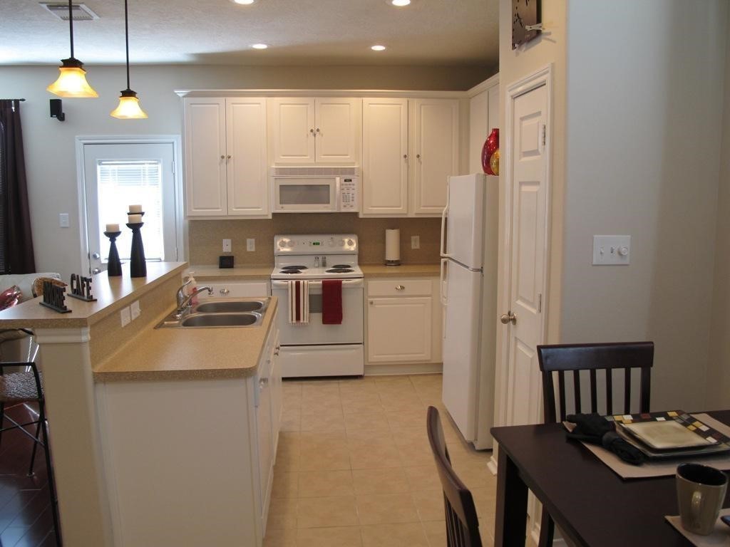 8926 Elm Drake Lane Property Photo 7