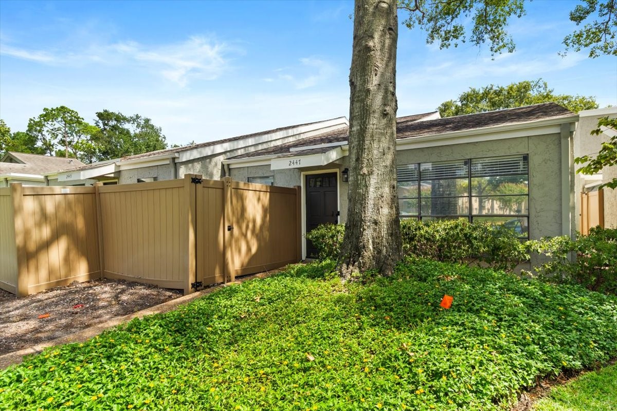 2447 Briarwest Boulevard Property Photo 3