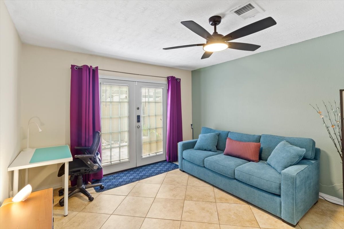 2447 Briarwest Boulevard Property Photo 14