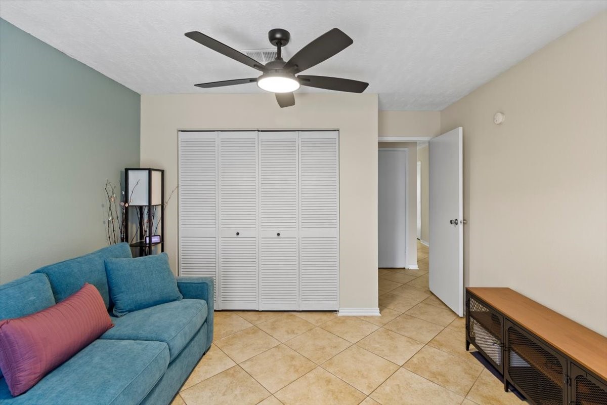 2447 Briarwest Boulevard Property Photo 15