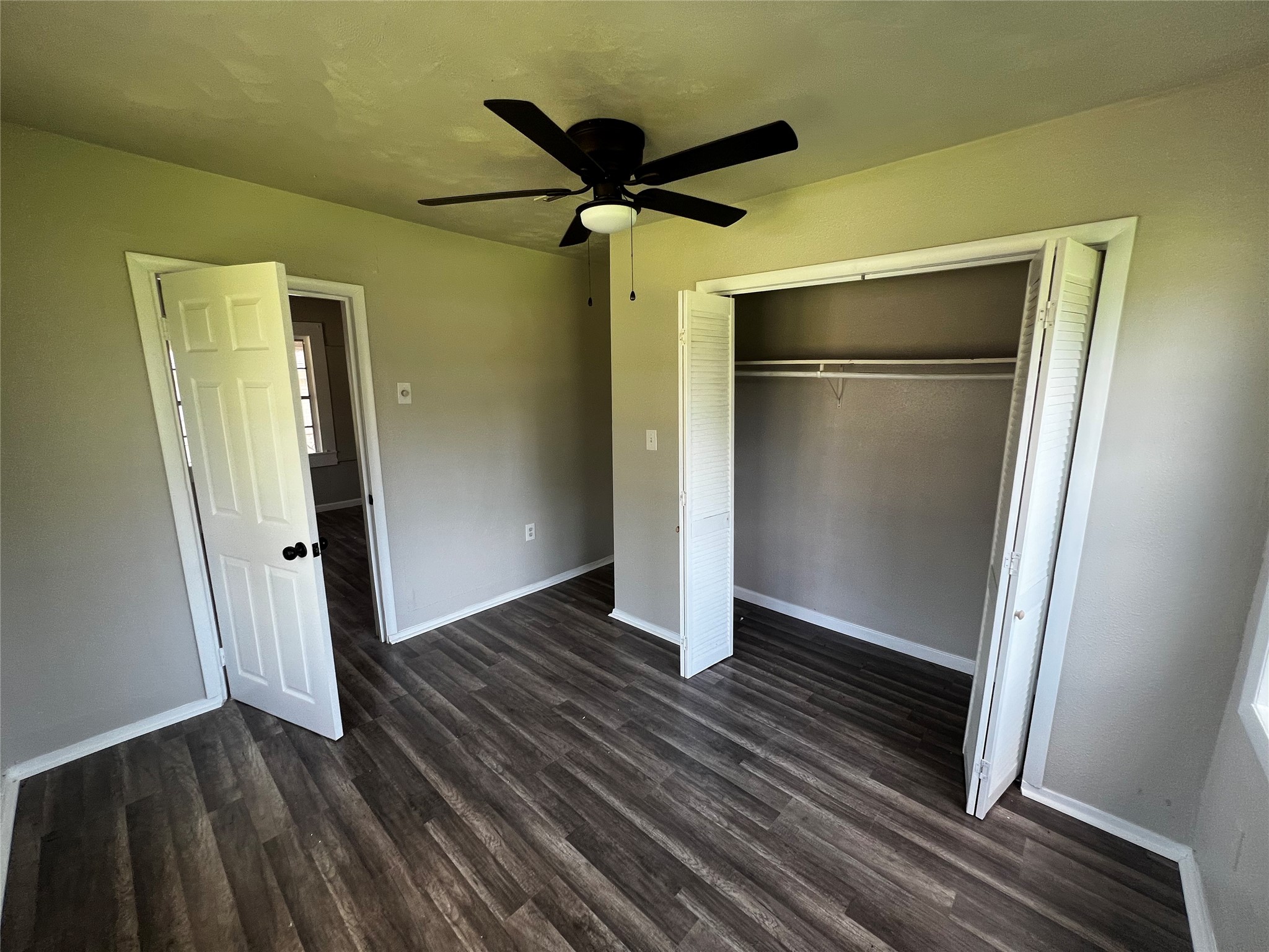 3785 Goliad Street Property Photo 7