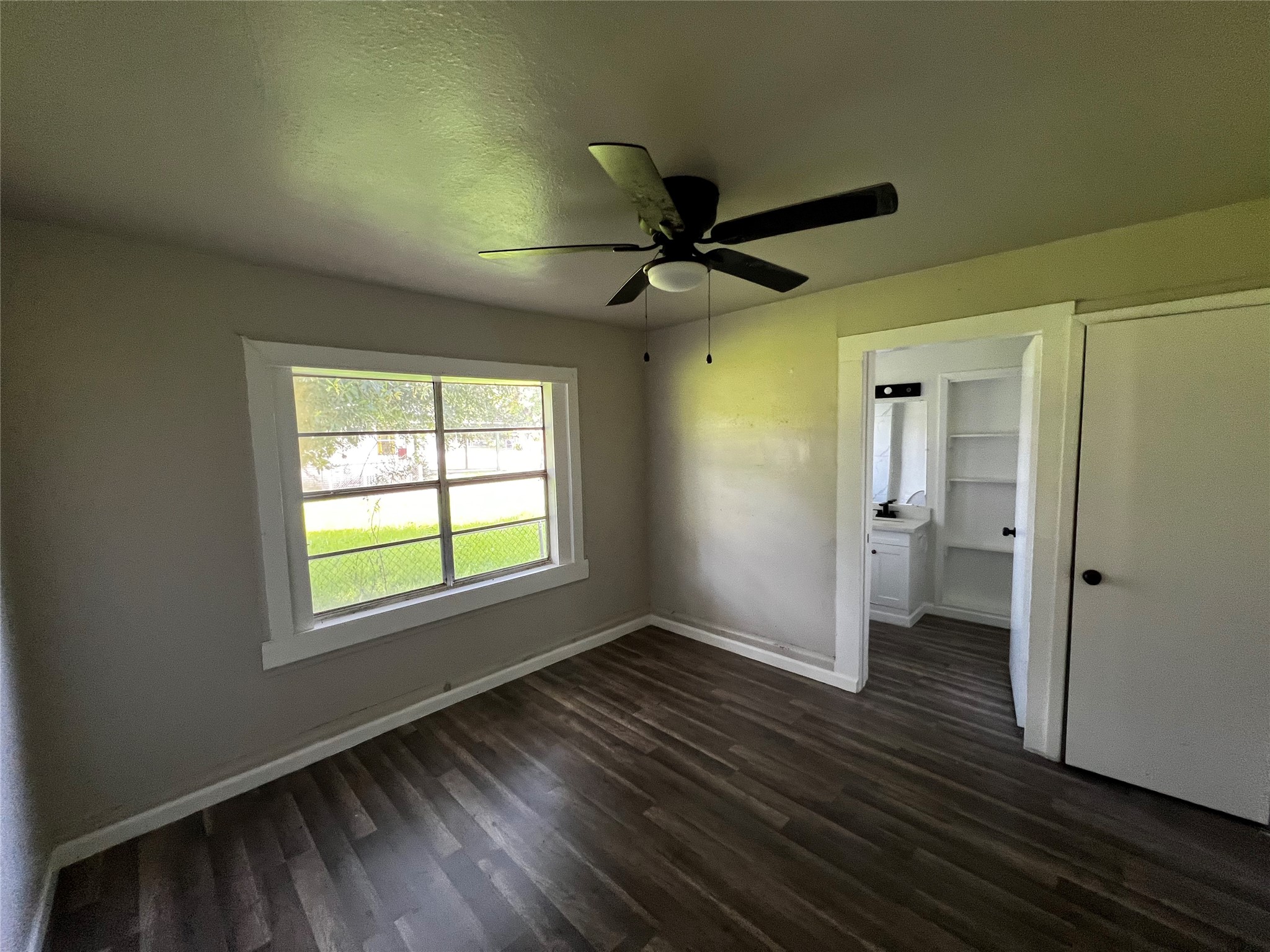 3785 Goliad Street Property Photo 9