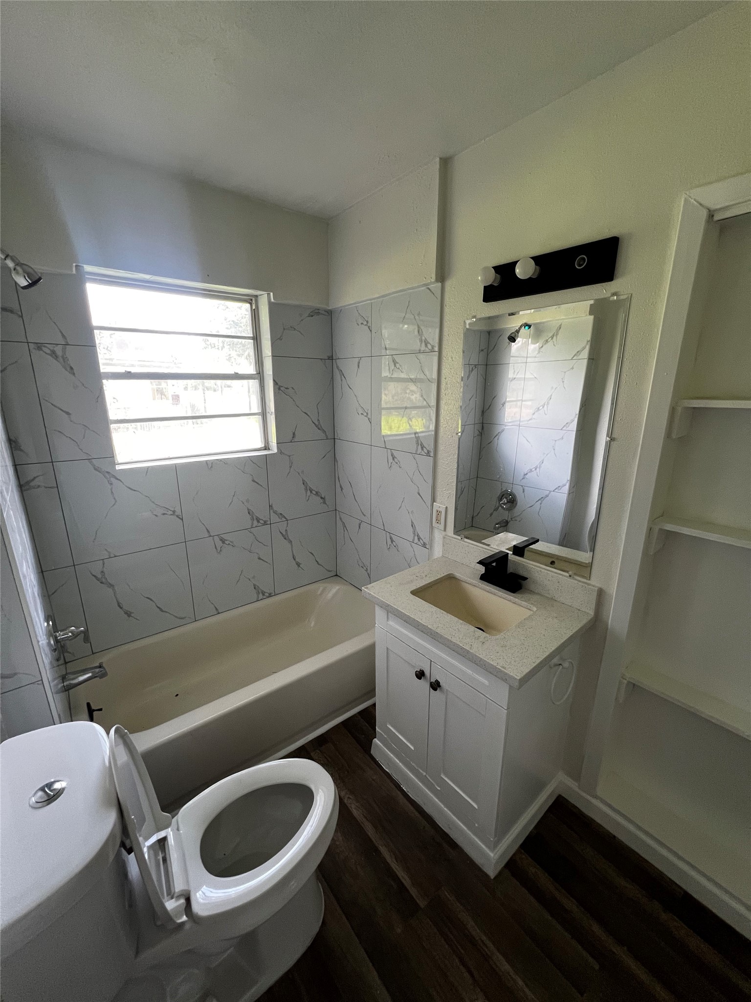 3785 Goliad Street Property Photo 10