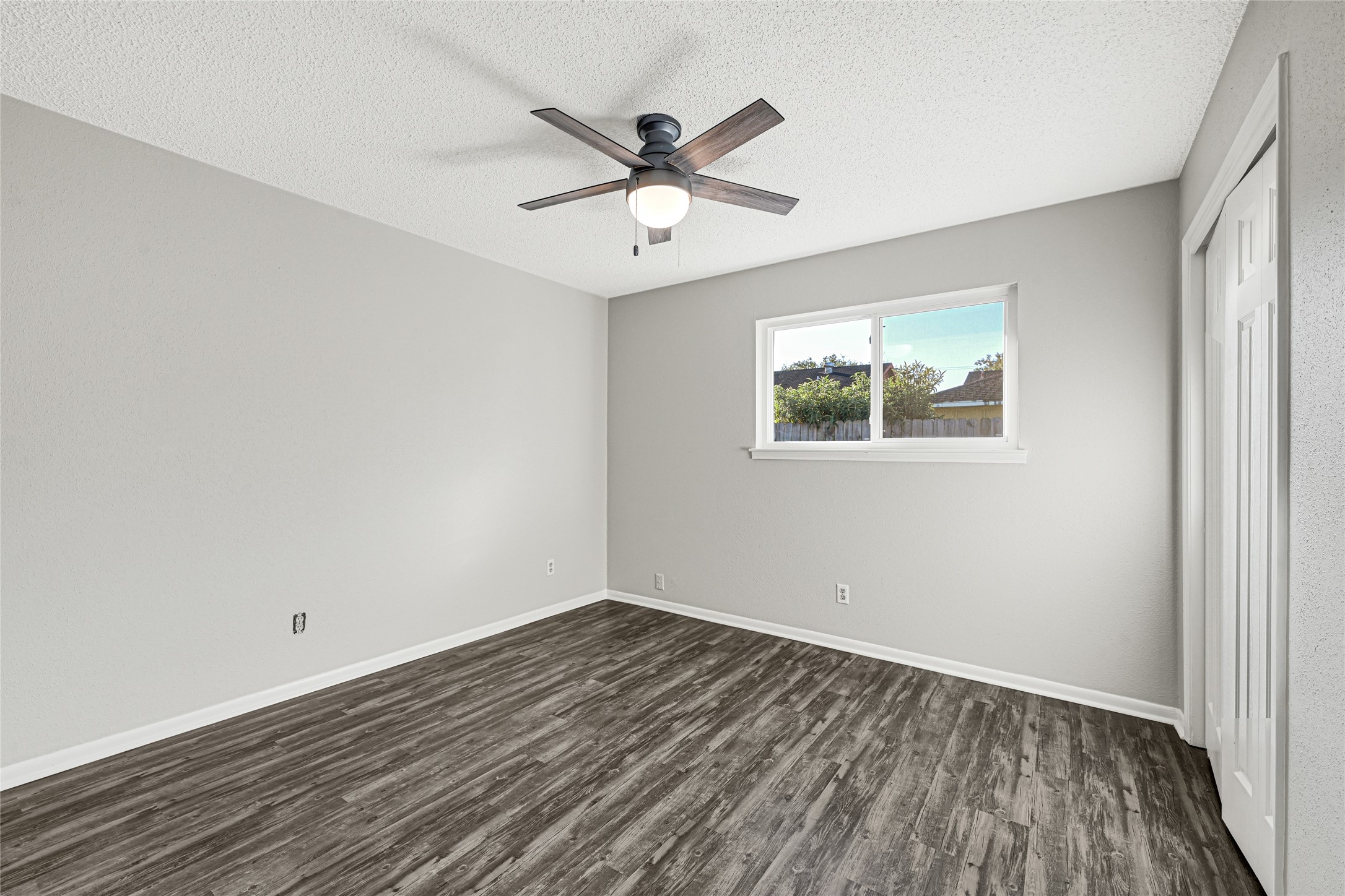 1803 Flamingo Drive Property Photo 14