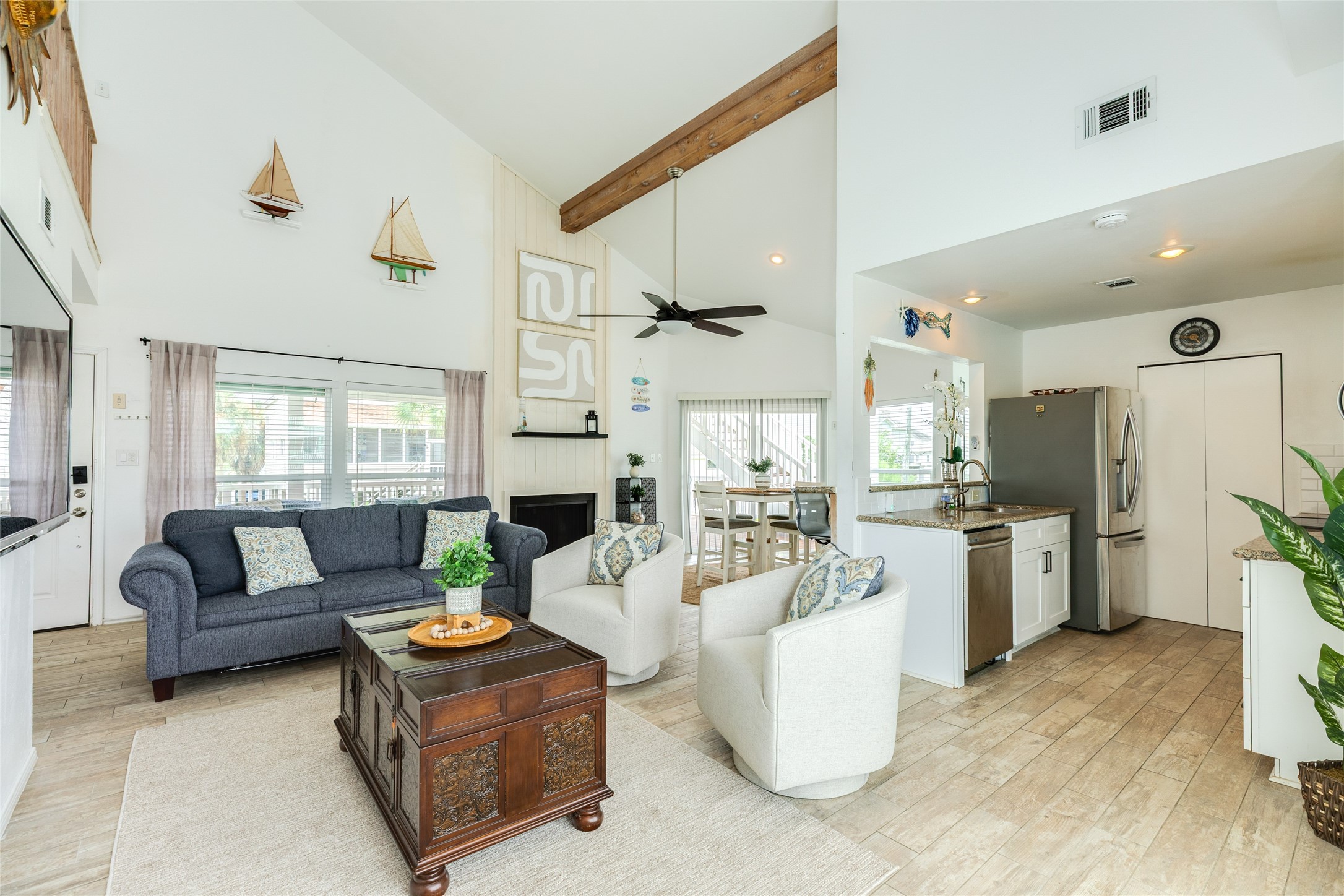 13827 Pirates Beach Boulevard Property Photo 12