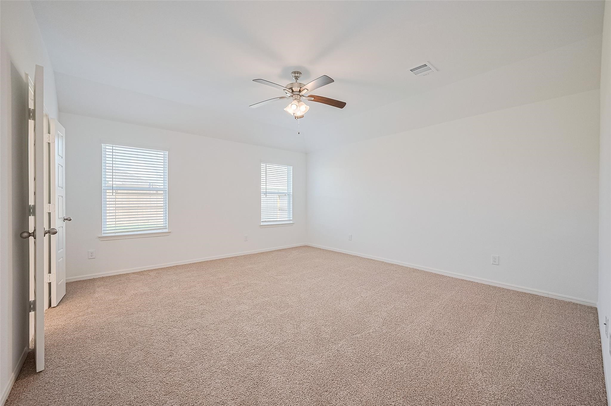 2212 Manila Lane Property Photo 14