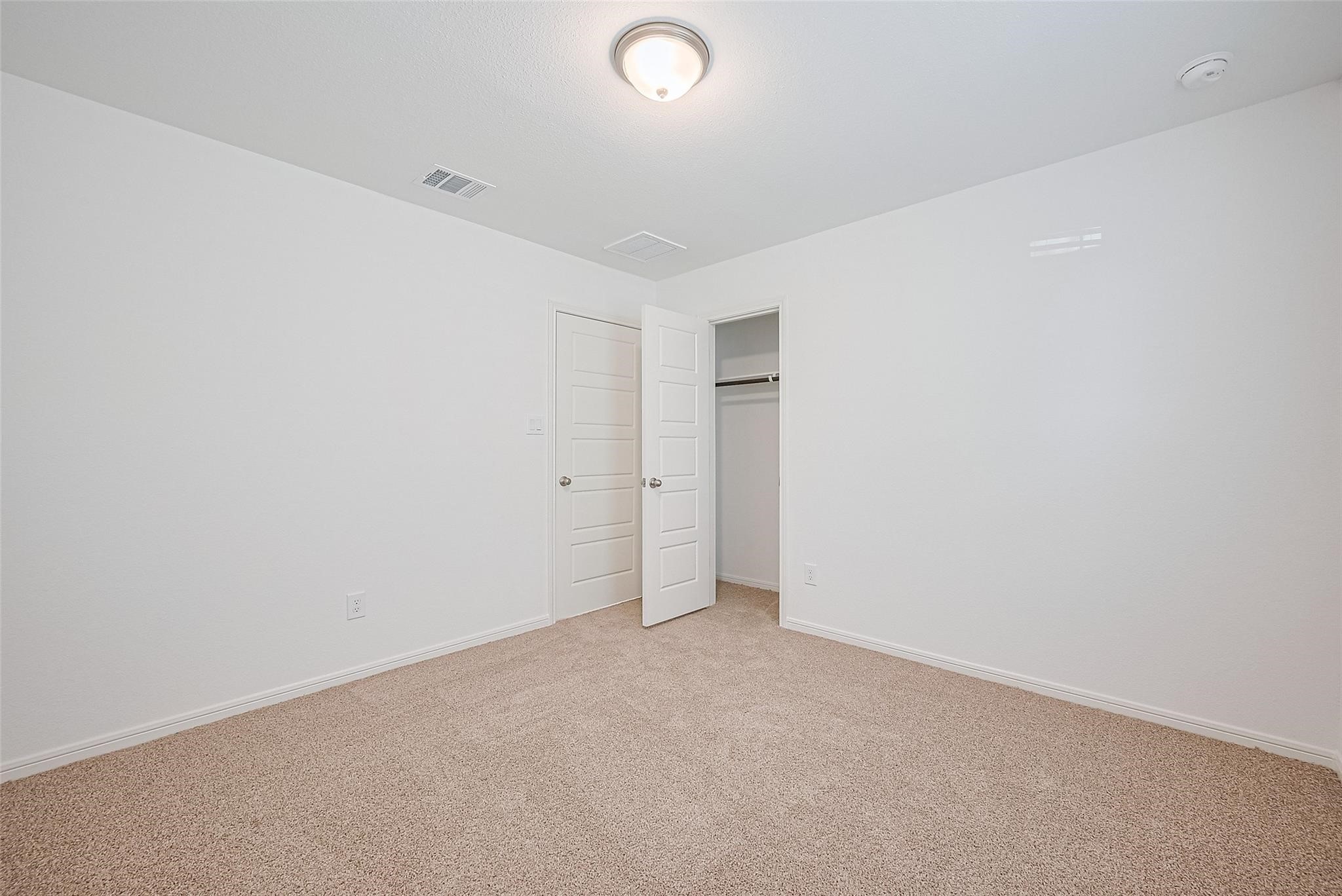 2212 Manila Lane Property Photo 28