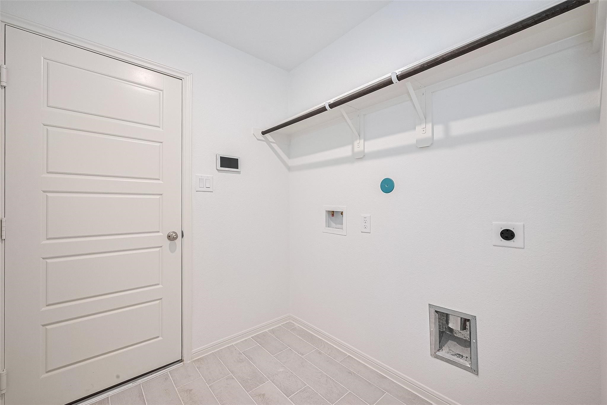 2212 Manila Lane Property Photo 30