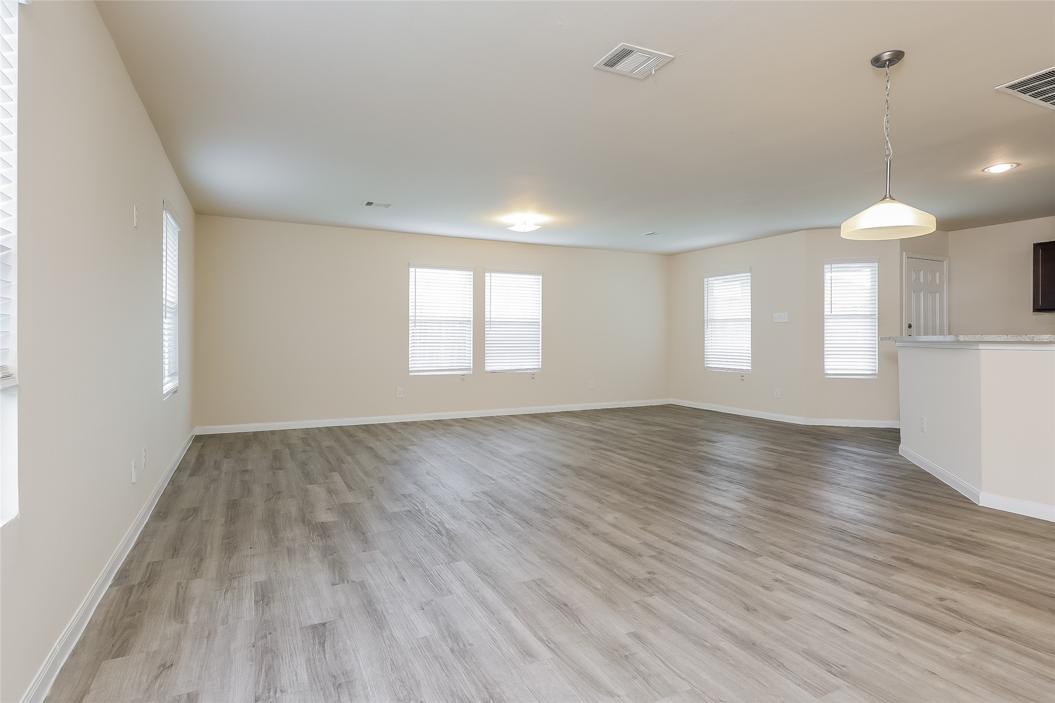 4214 Silver Ranch Road Property Photo 7