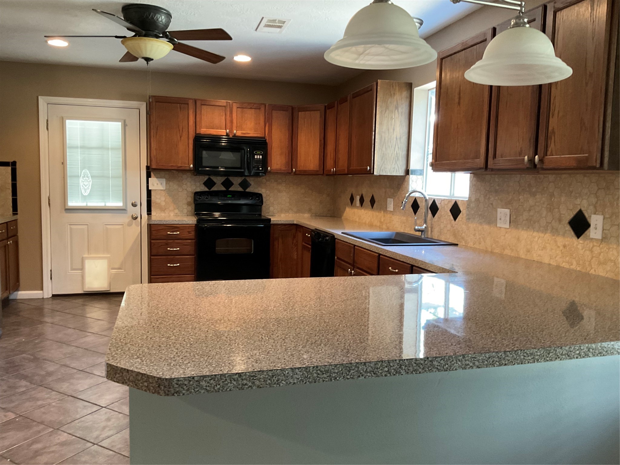 42906 O'neal Ln Road Property Photo 11