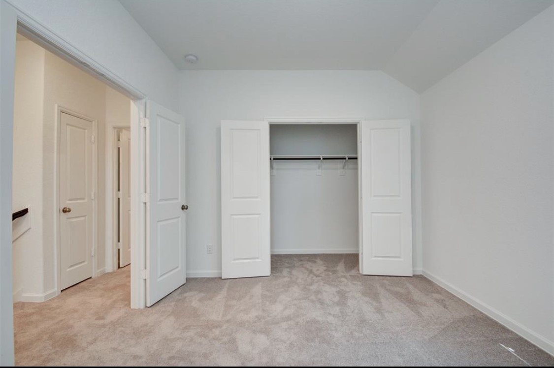 630 Aspen Falls Court Property Photo 12