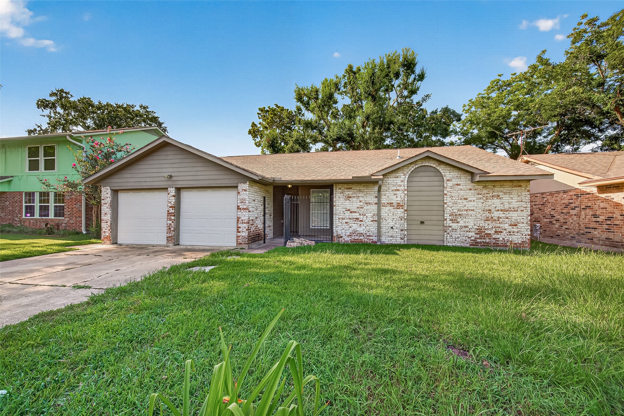 19326 Leafwood Lane Property Photo 1