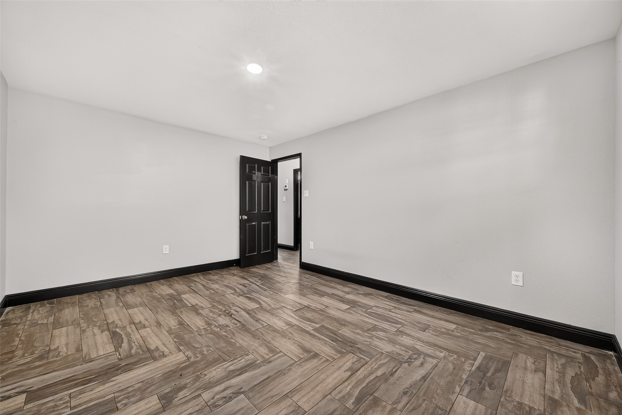 19326 Leafwood Lane Property Photo 30