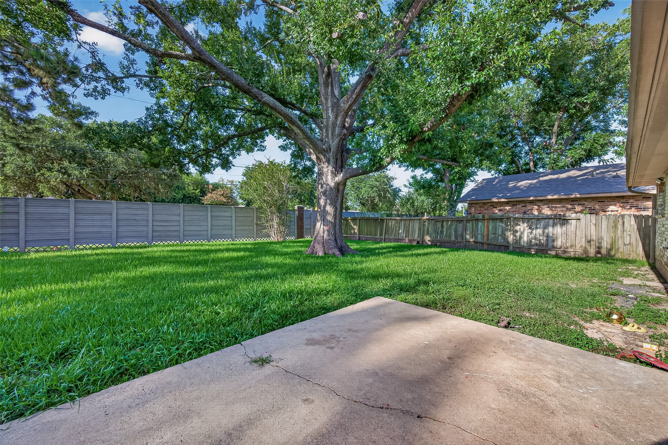 19326 Leafwood Lane Property Photo 40