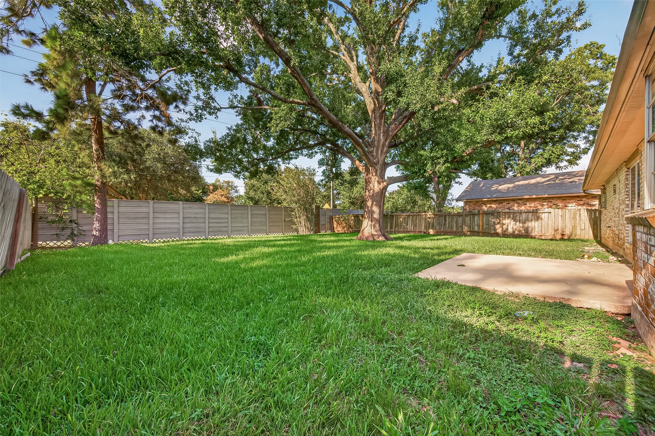 19326 Leafwood Lane Property Photo 42