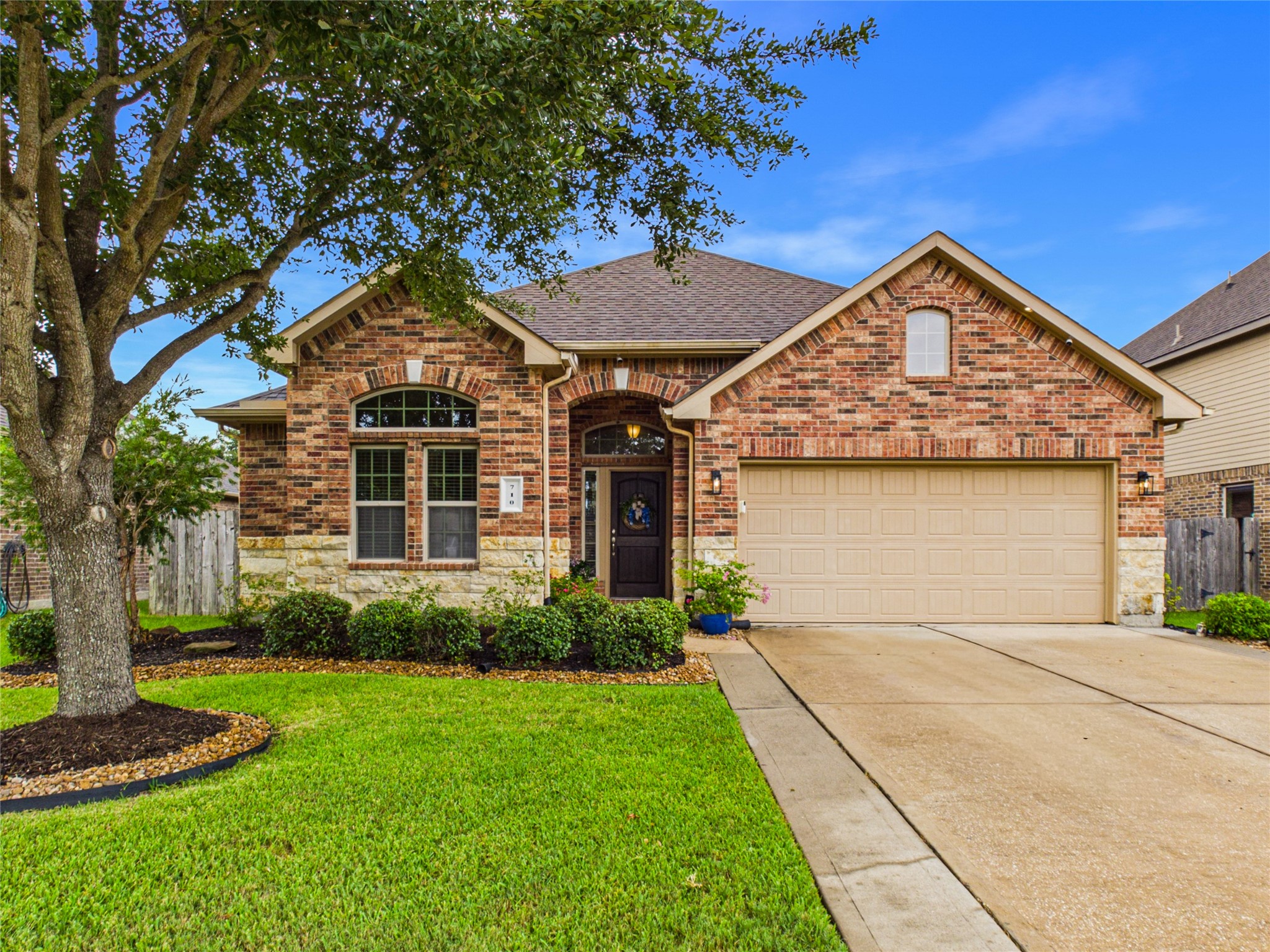 710 Fairway Drive Property Photo 1
