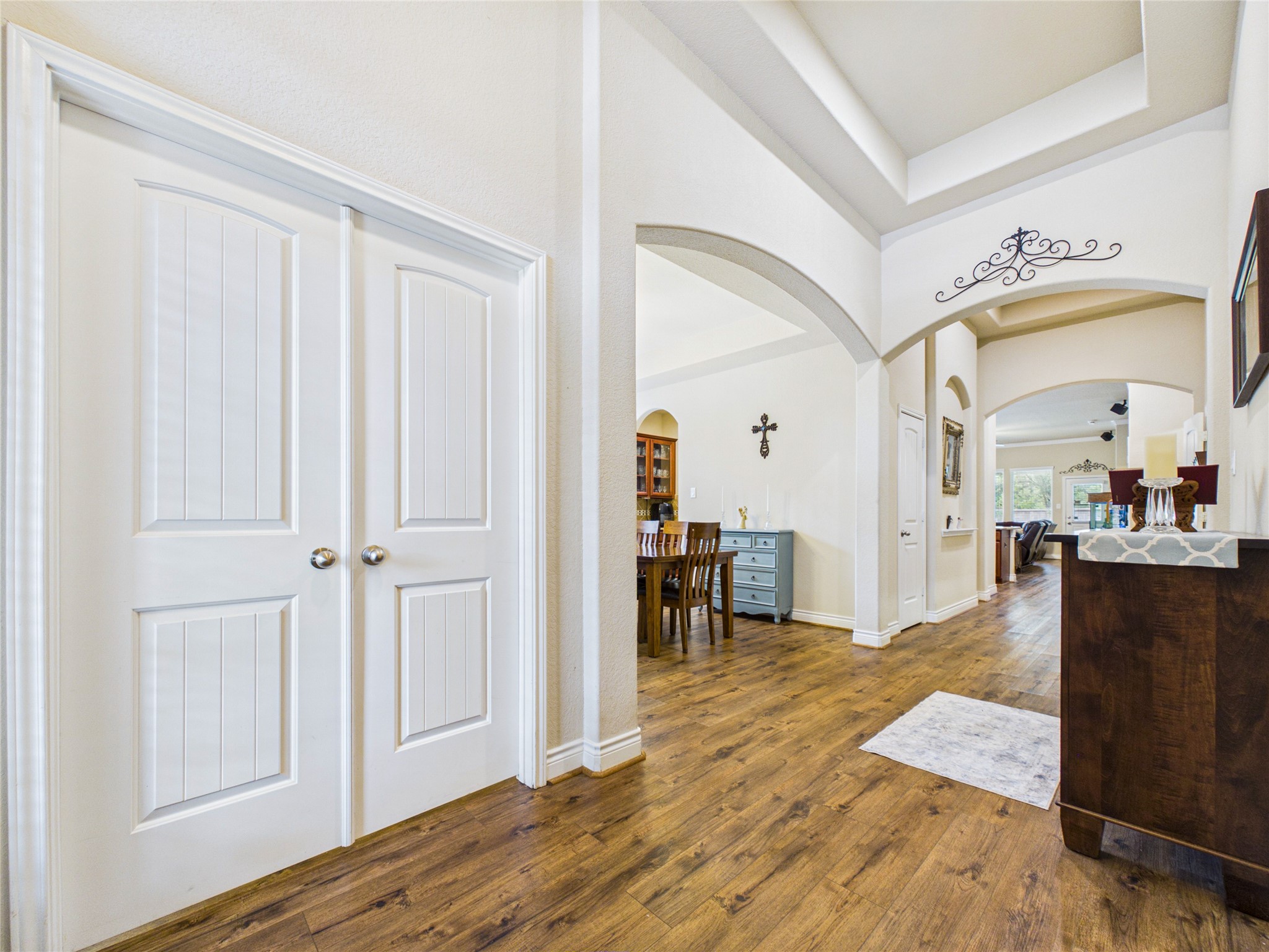 710 Fairway Drive Property Photo 9