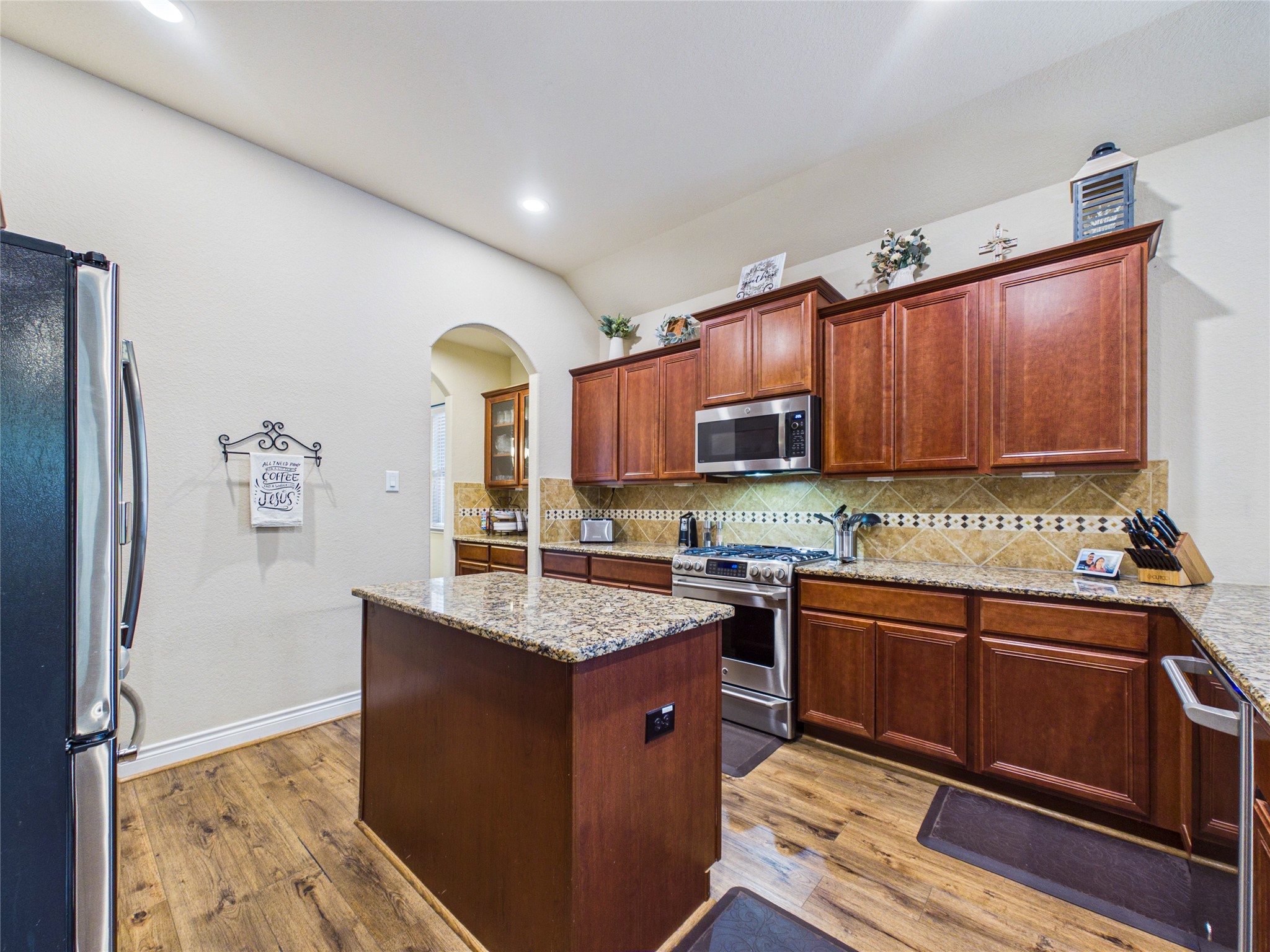 710 Fairway Drive Property Photo 18