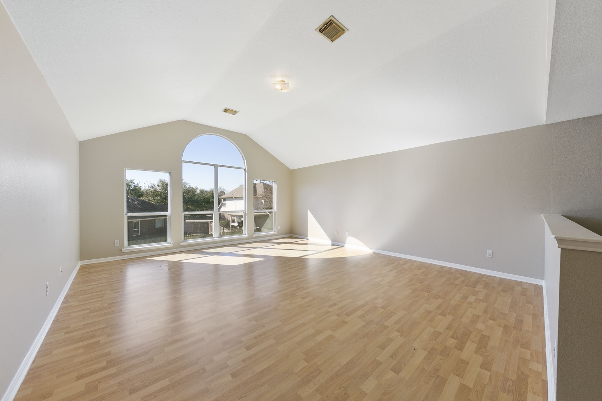 19407 Glen Landing Drive Property Photo 18