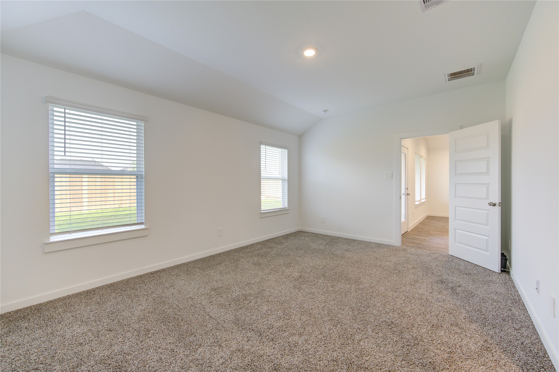 3827 Beltingham Bend Way Property Photo 4