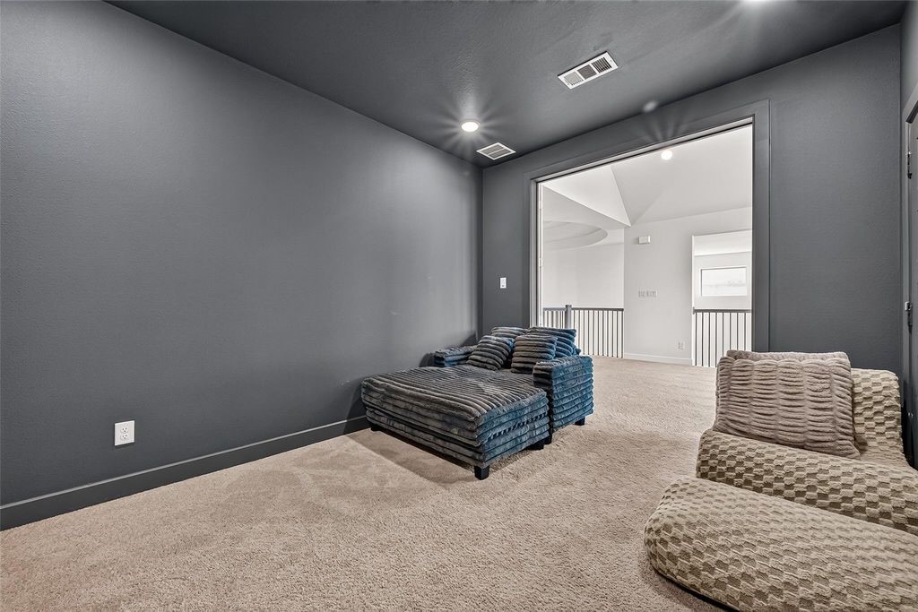 31019 Sun Valley Drive Property Photo 33