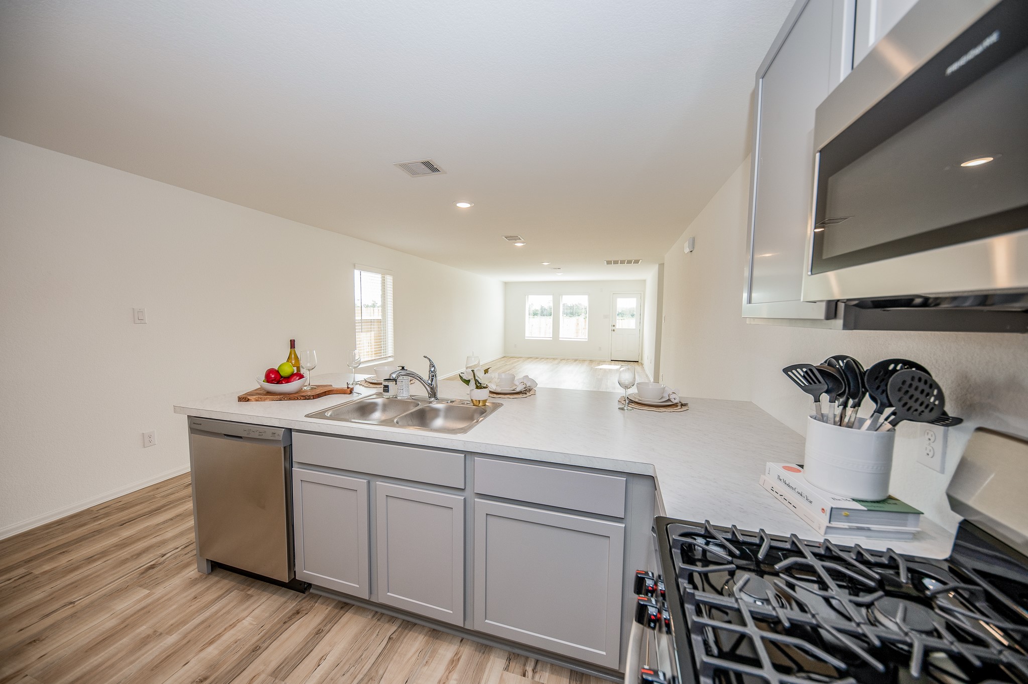 140 Austin Street Property Photo 11