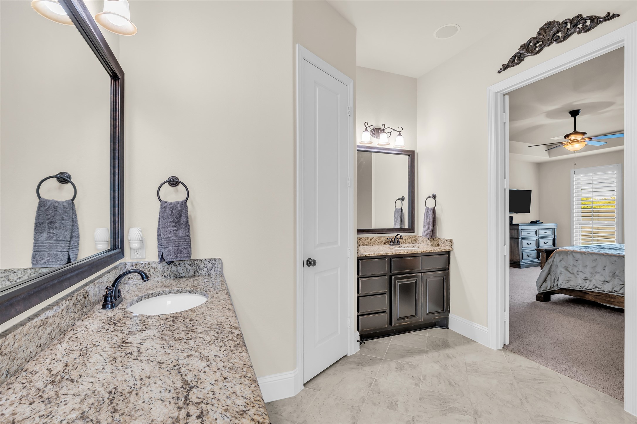 8723 Long Cross Drive Property Photo 18