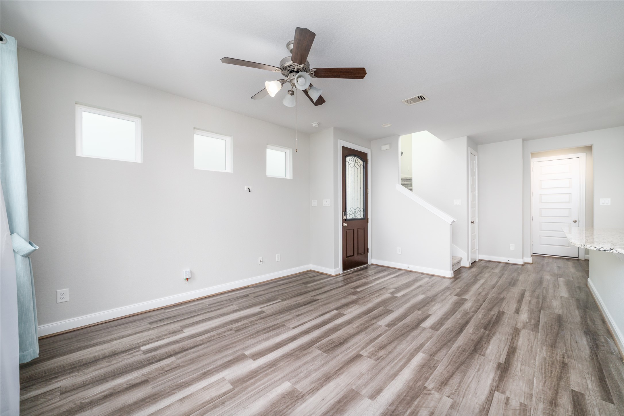 10008 Waving Grain Lane Property Photo 12