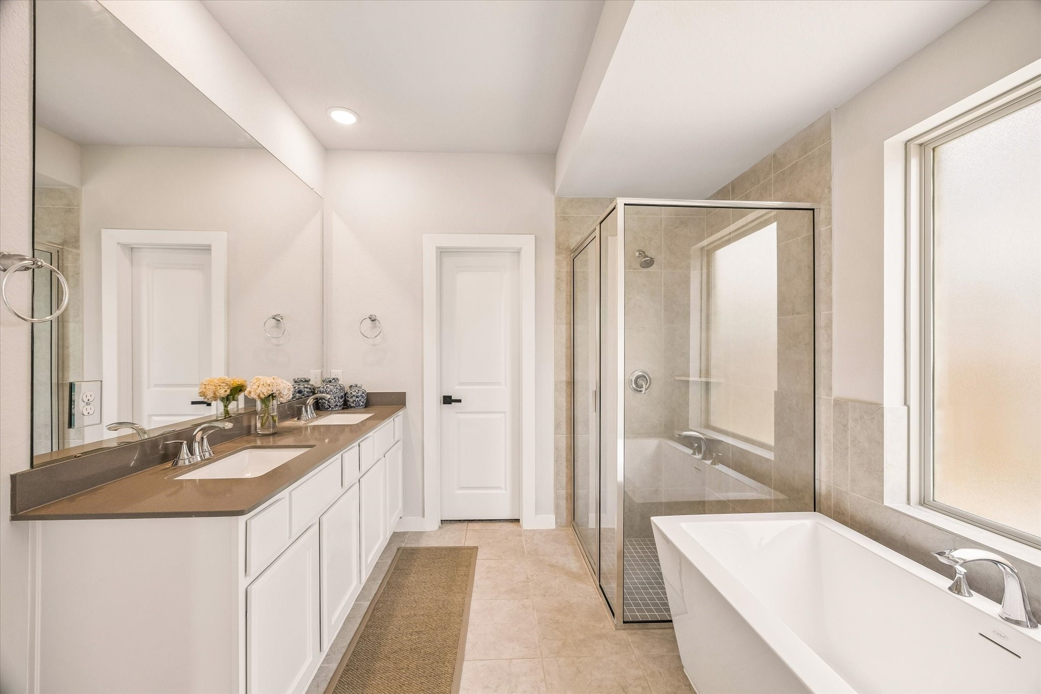 7933 Spring Run Drive Property Photo 14