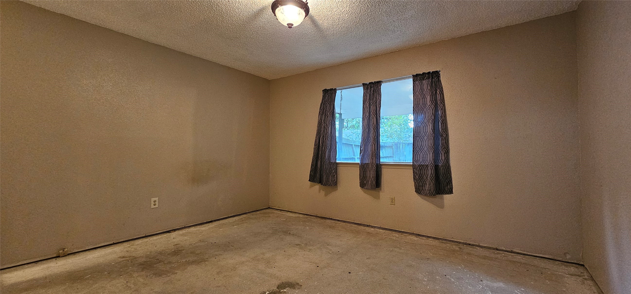 23338 Goodfellow Drive Property Photo 8