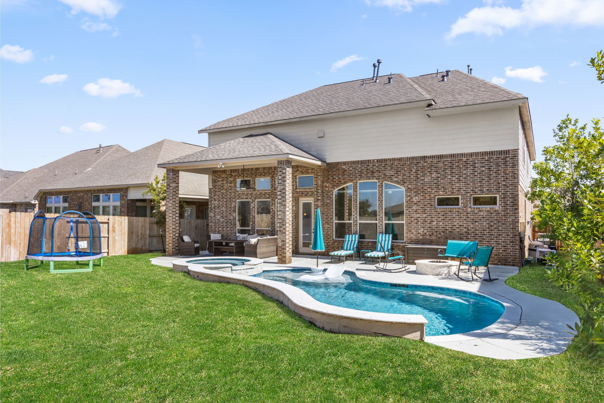 20402 Lemon Blossom Circle Property Photo 2