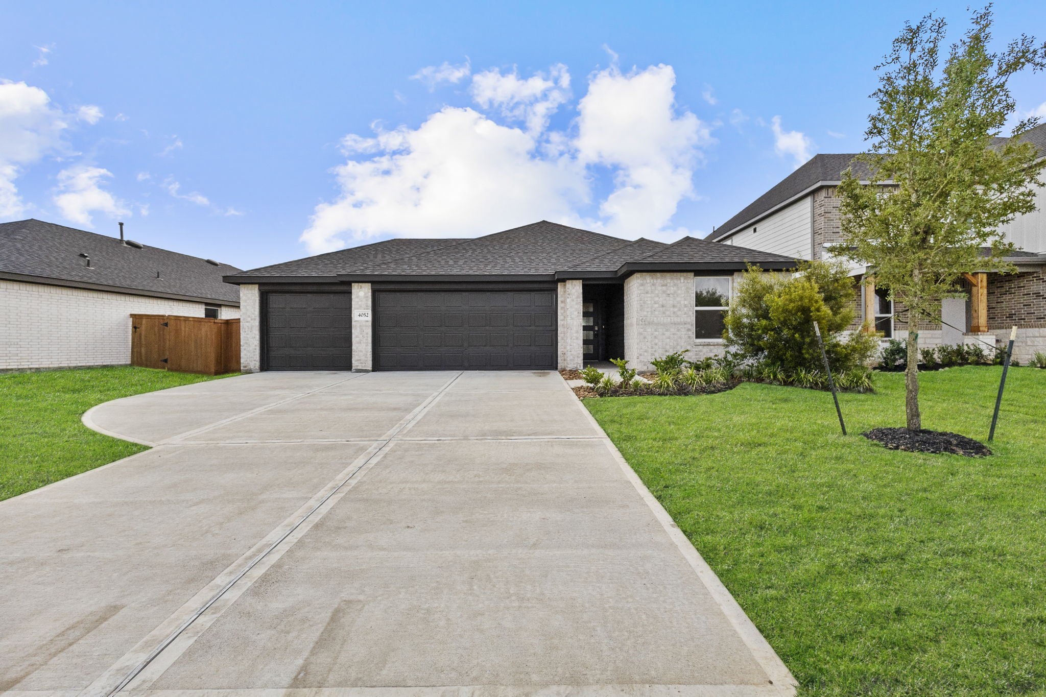 4052 Sun Burst Lane Property Photo 1