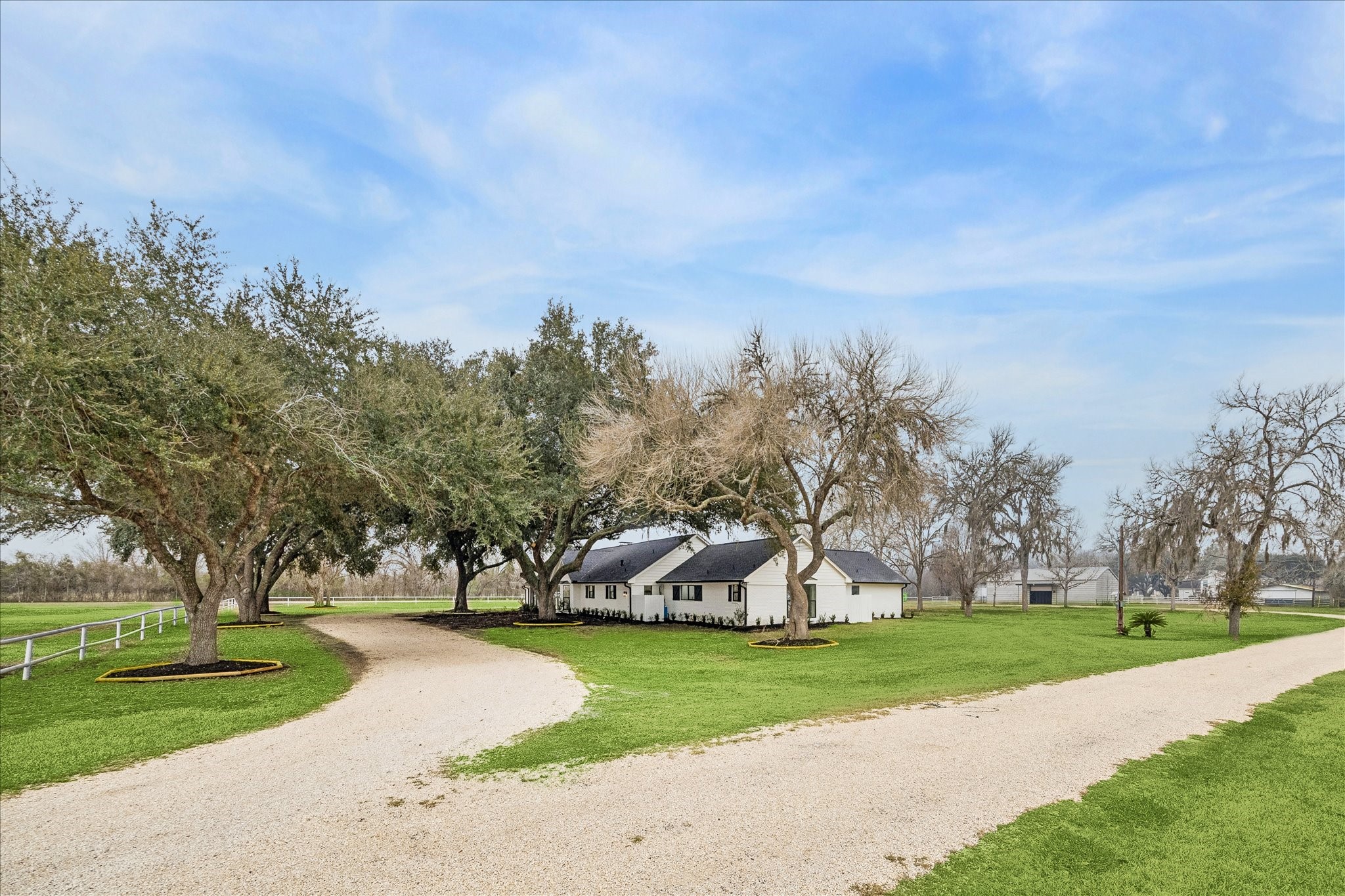 6911 Oak Lane Property Photo 8