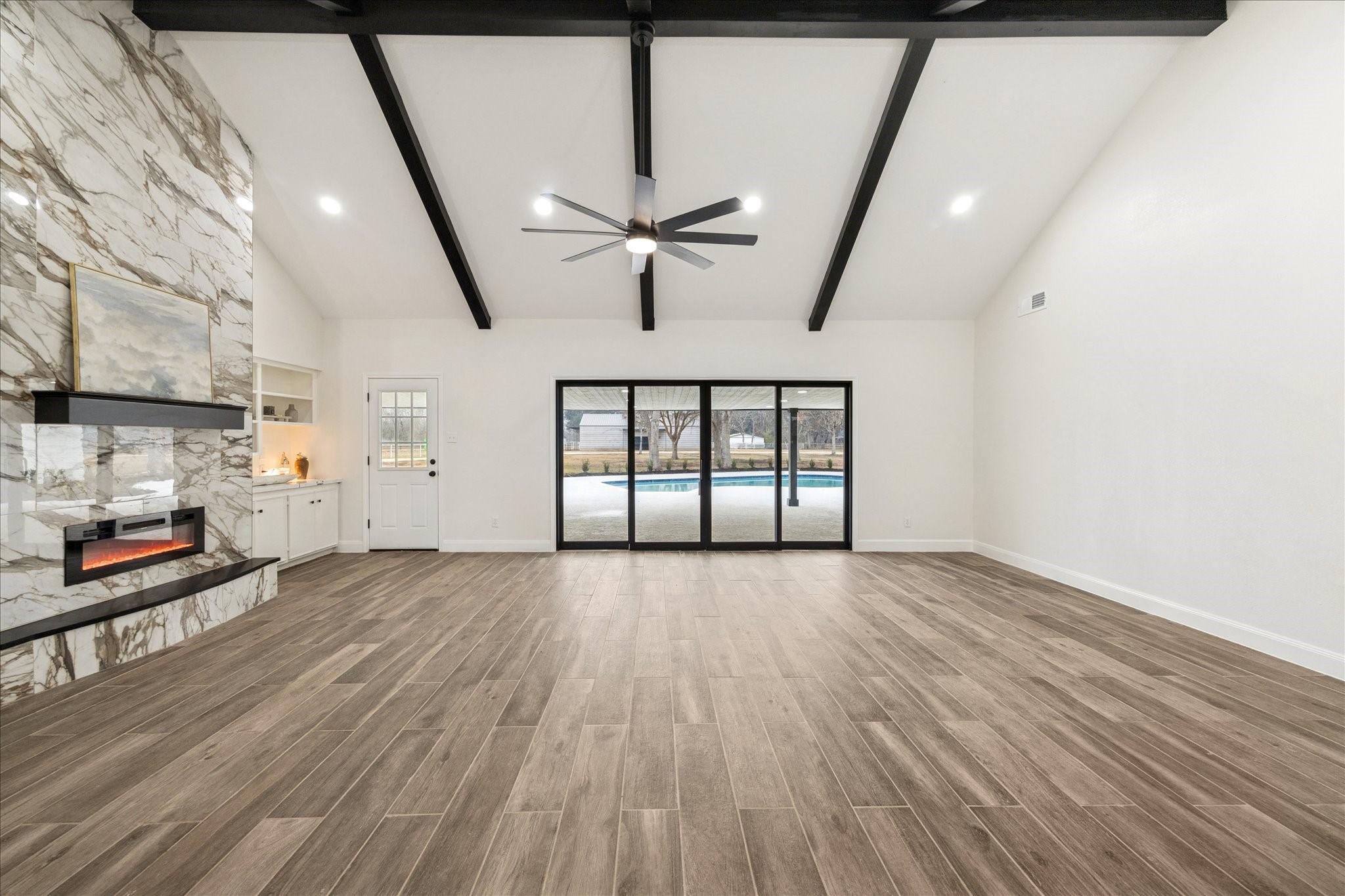 6911 Oak Lane Property Photo 15