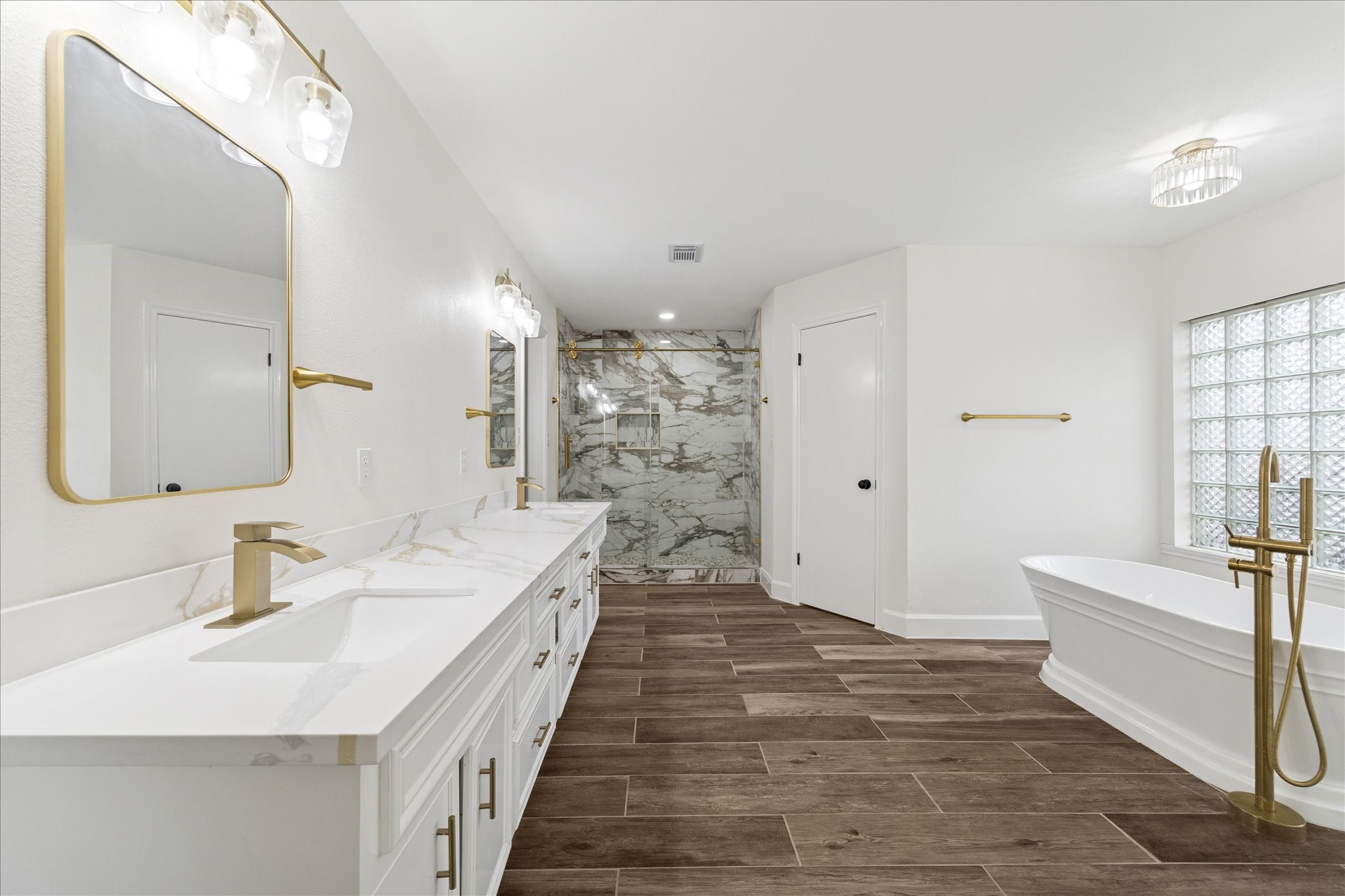 6911 Oak Lane Property Photo 16