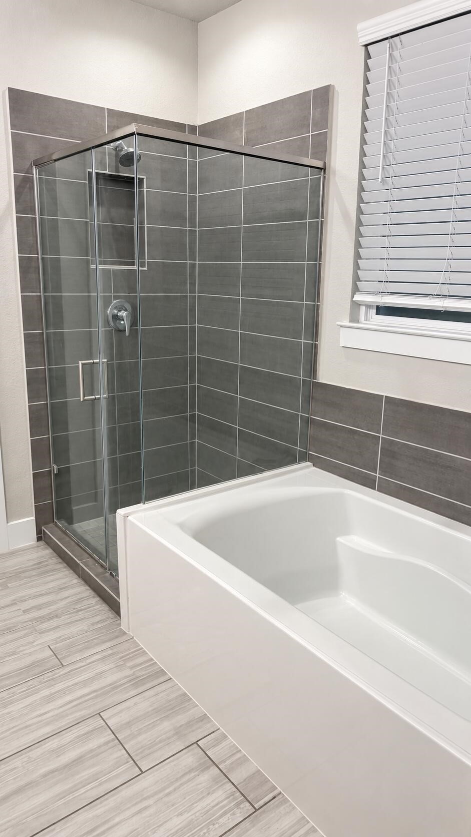 3542 Gore Creek Drive Property Photo 11