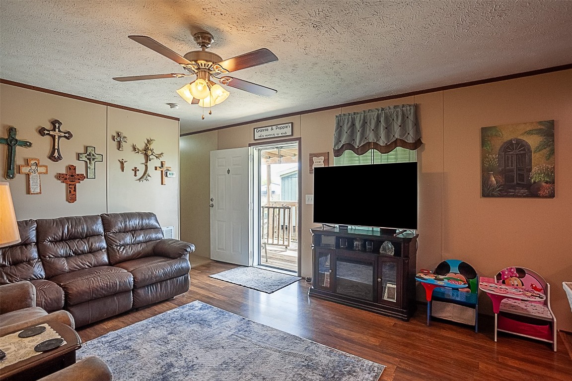 5117 S 15th Avenue Property Photo 3