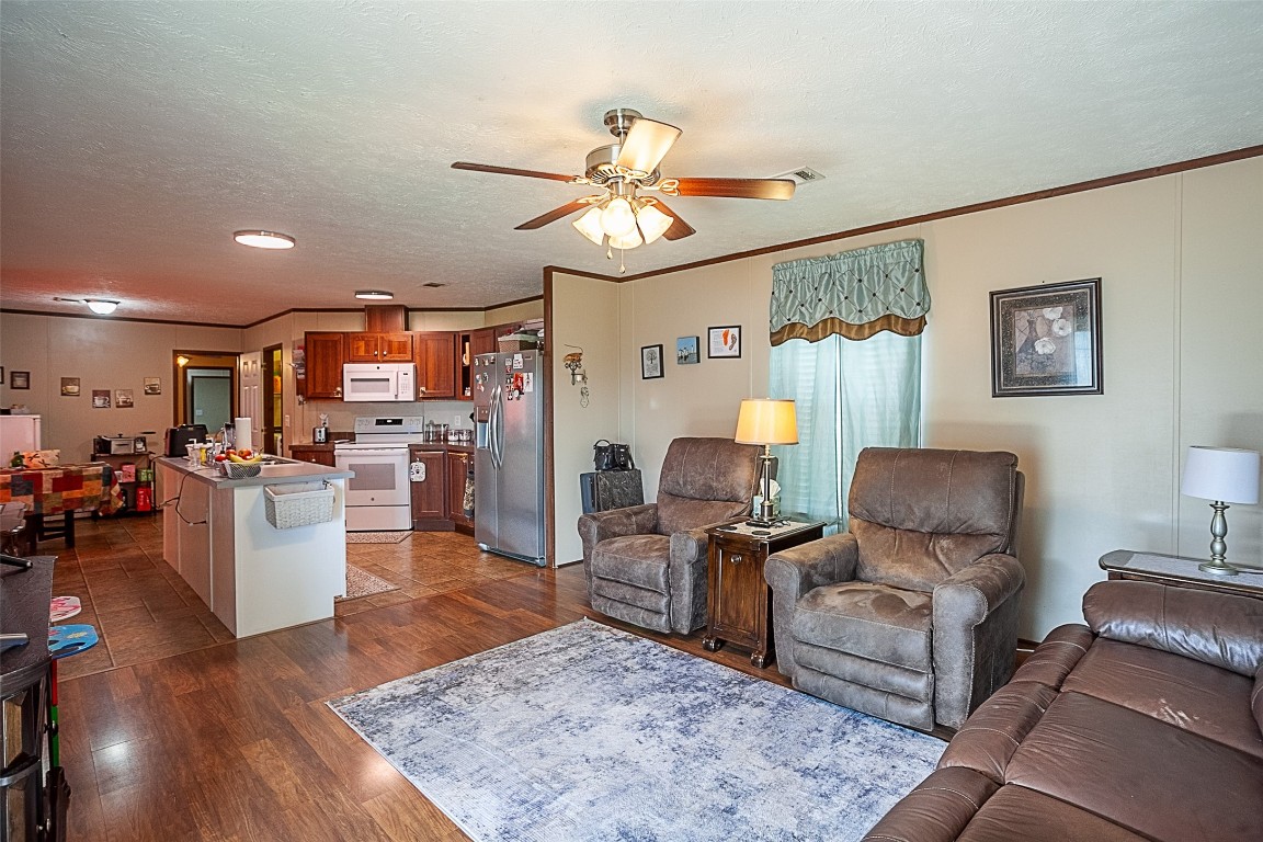 5117 S 15th Avenue Property Photo 5