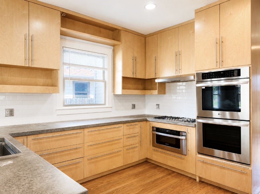 4530 Walker Street Property Photo 4