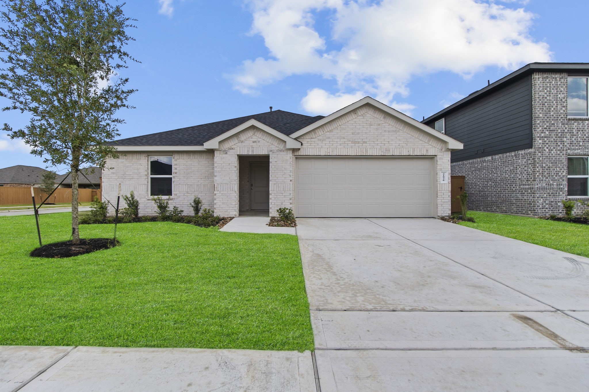 21926 Vernazza Bend Drive Property Photo 1