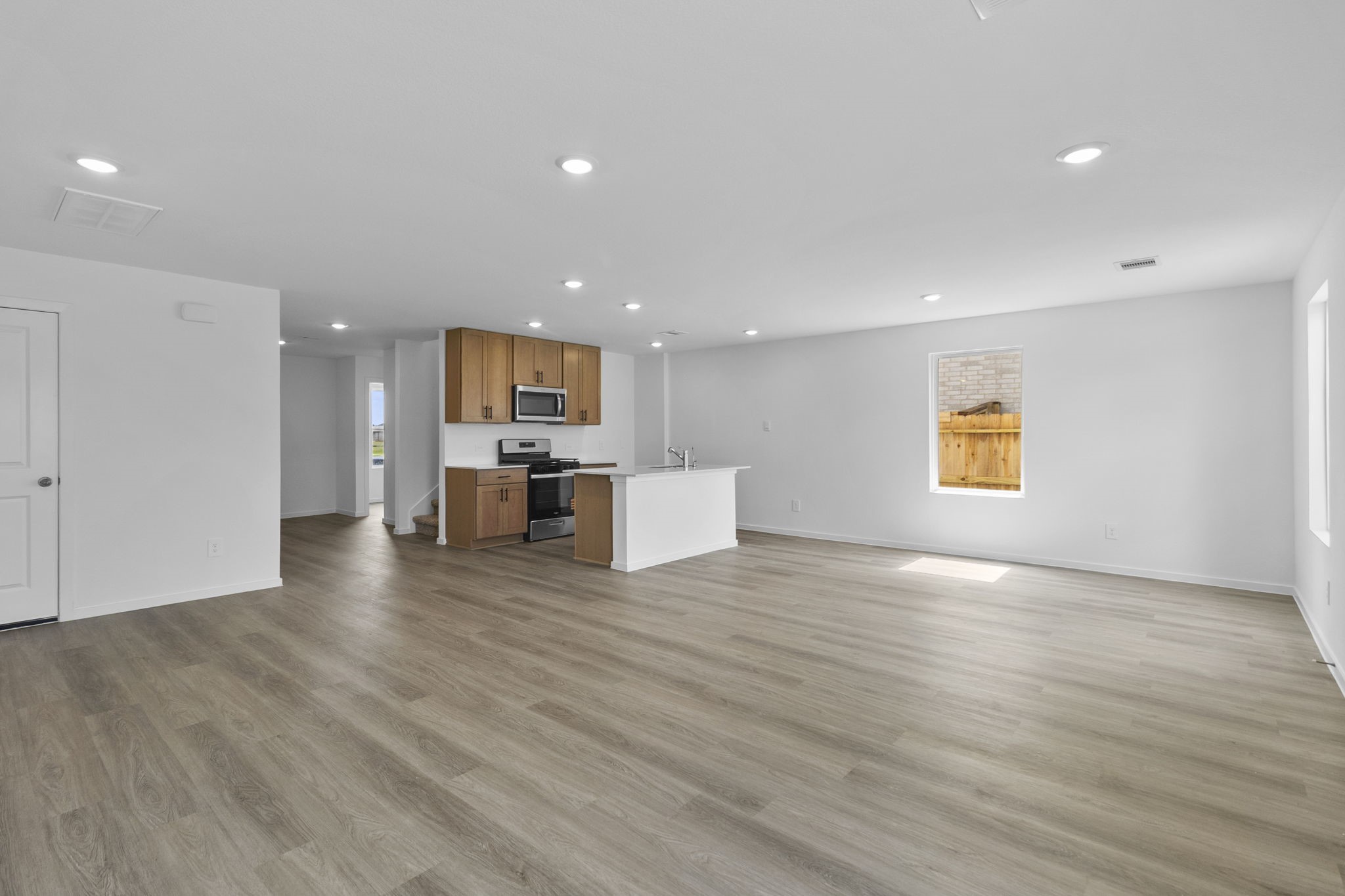 22026 Vernazza Bend Drive Property Photo 7