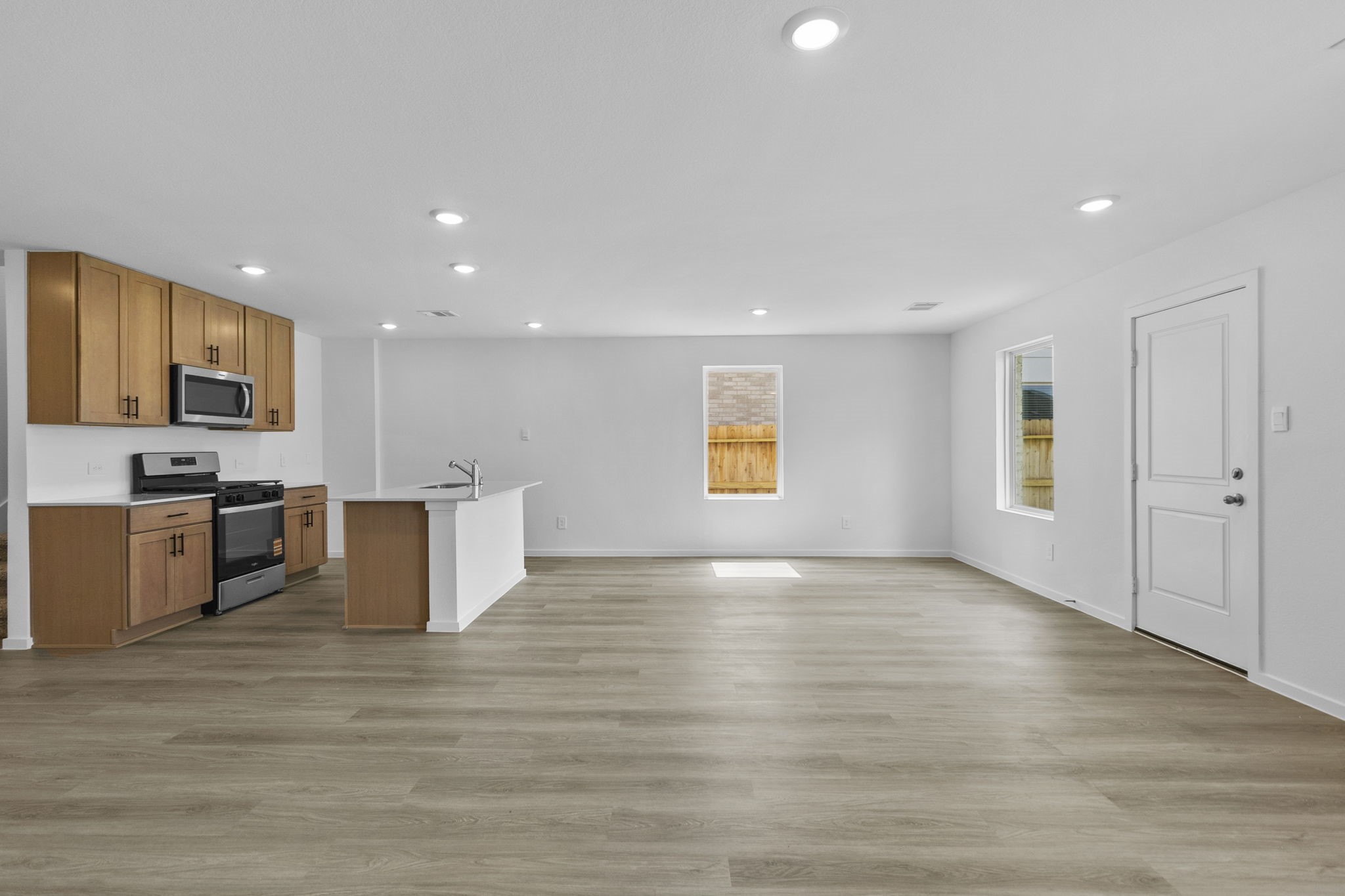 22026 Vernazza Bend Drive Property Photo 8