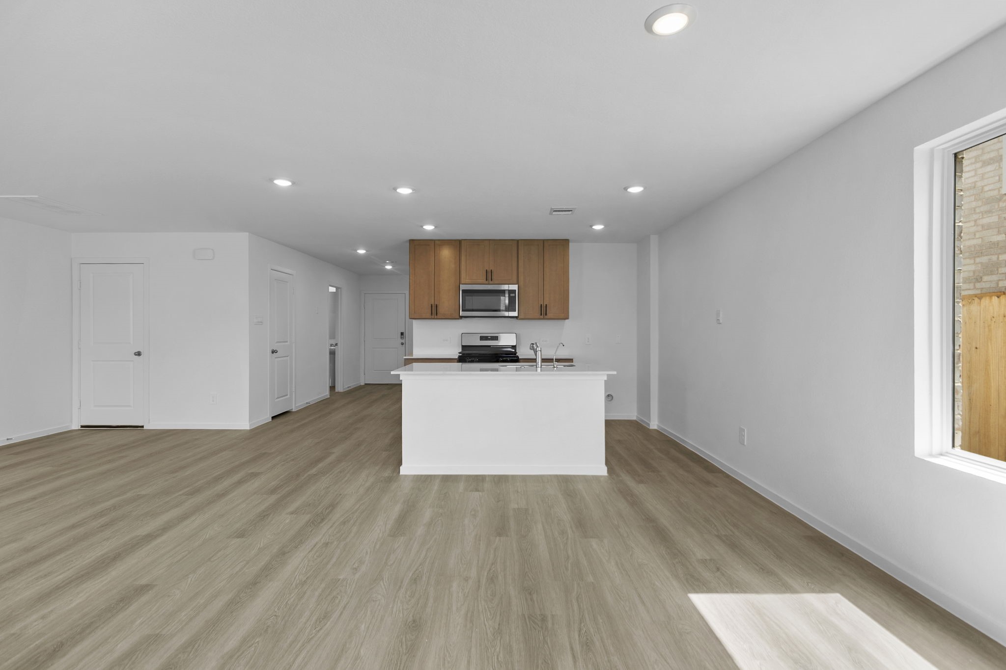 22026 Vernazza Bend Drive Property Photo 11