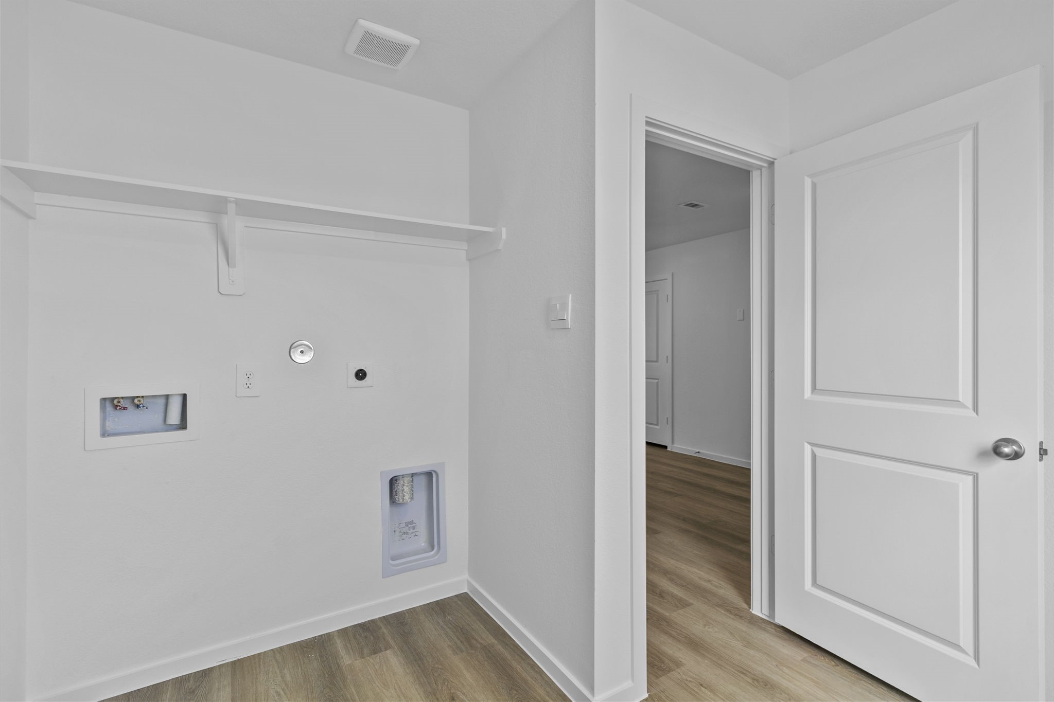 22026 Vernazza Bend Drive Property Photo 15