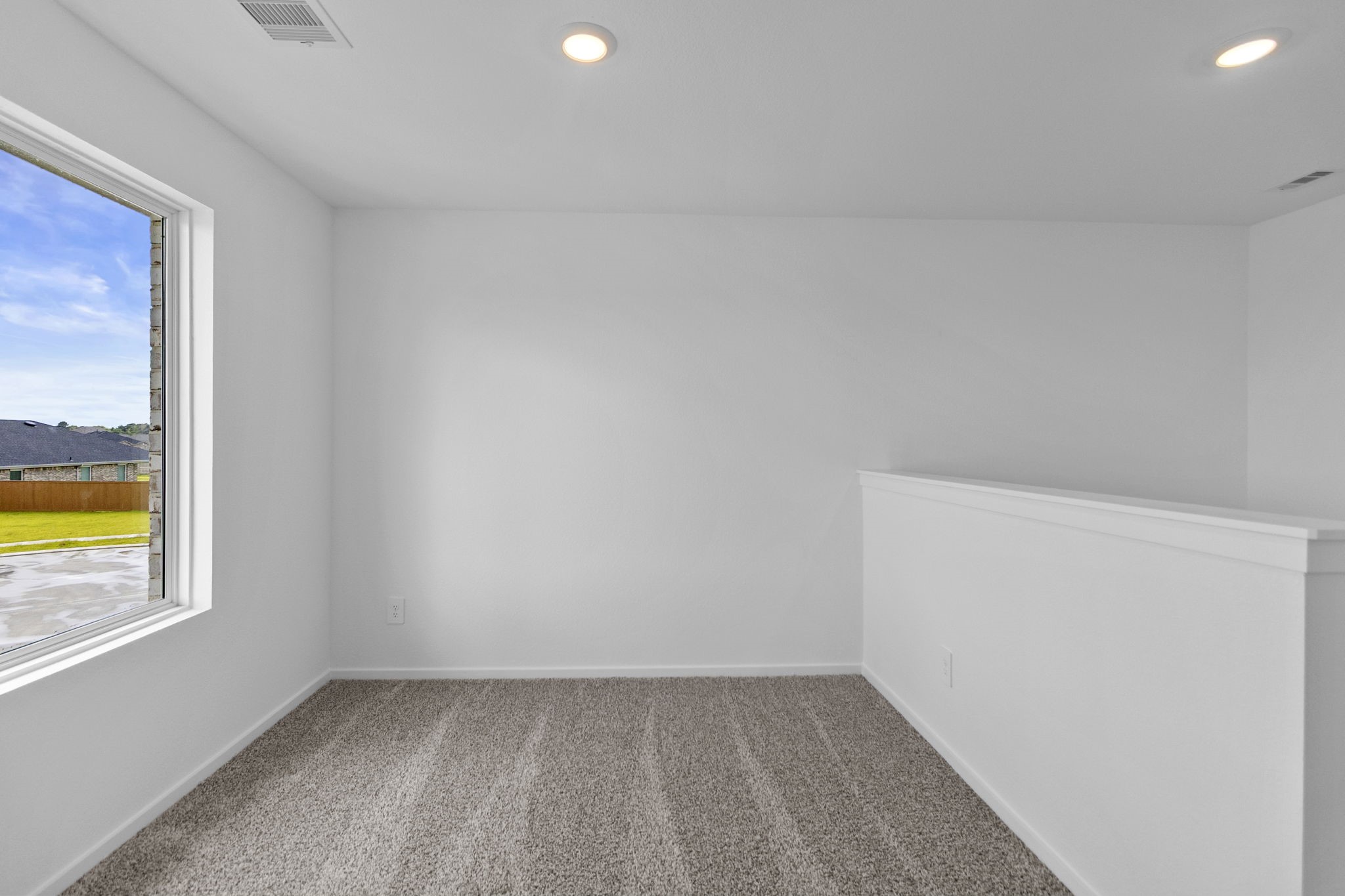 22026 Vernazza Bend Drive Property Photo 17