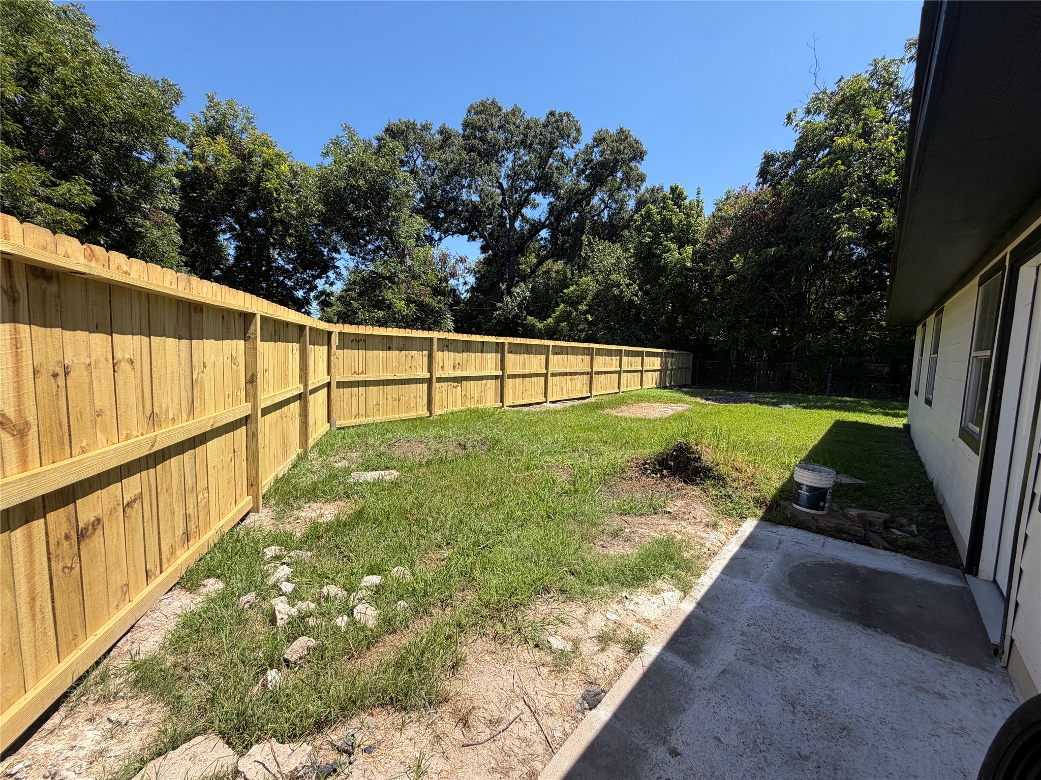 143 Hollyvale Drive Property Photo 5
