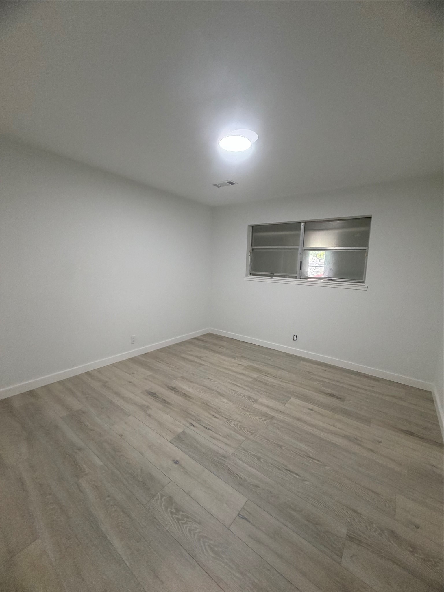 143 Hollyvale Drive Property Photo 9