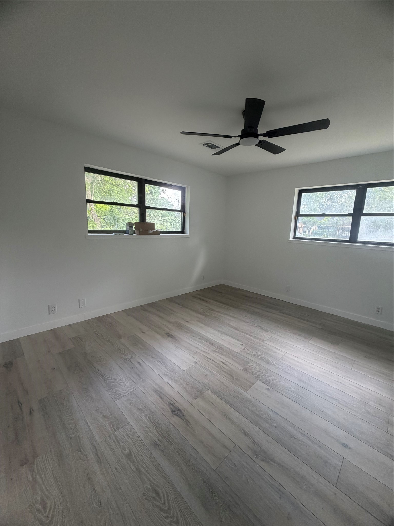 143 Hollyvale Drive Property Photo 11