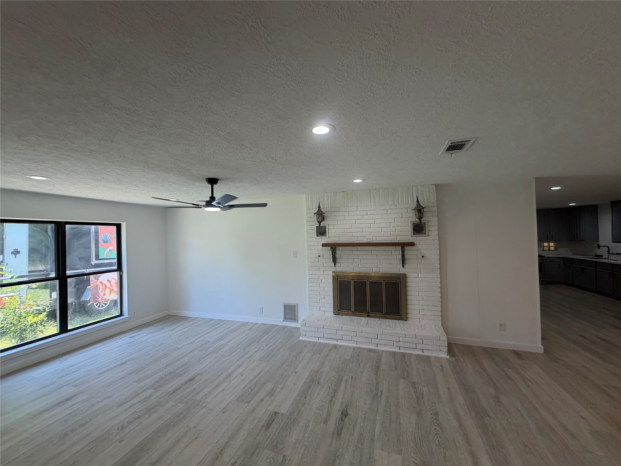 143 Hollyvale Drive Property Photo 14